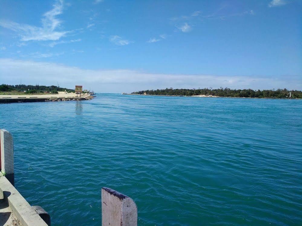 Abel Tasman Waterfront Motel Lakes Entrance Buitenkant foto